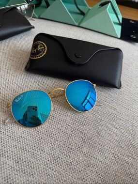 Ray-Ban Men’s Round Metal Sunglasses in Blue/Gold Mirror